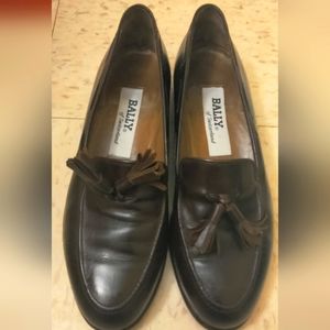 Bally loafers size 9D